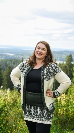 kasityokurssi_kaarrokeneule_merinovilla_mikkeli