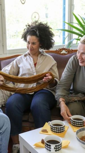 Taitopiirissa-opitaan-uusia-kadentaitoja-samanhenkisten-kanssa.