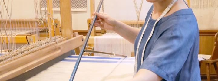 Kurssilla opit kutomaan kangaspuilla!