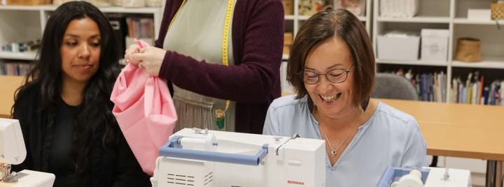 ompelukurssin tunnelmaa